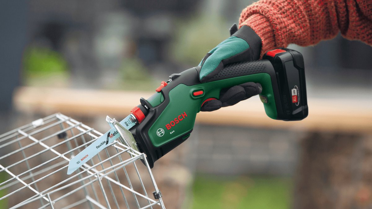 Bosch KEO 18V Accu Tuinzaagmachine: Krachtig Takken Zagen, 80mm Diameter, Inclusief Accu