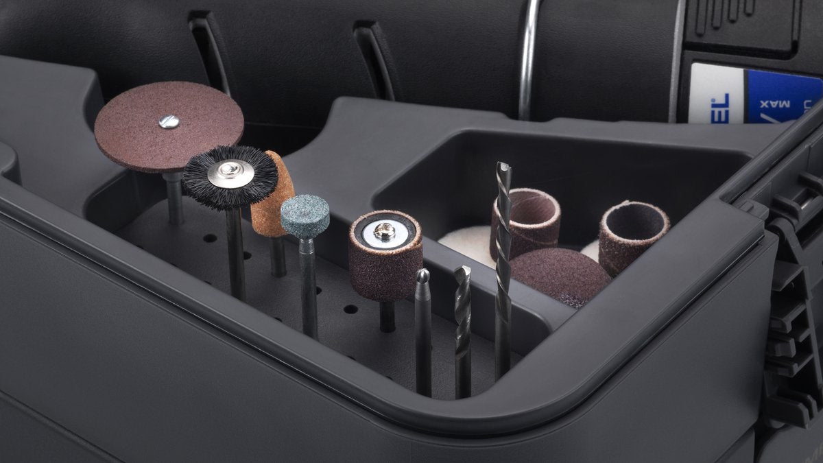 Dremel 8250 Platinum Multitool: Krachtige Snoerloze Precisie met 2x 12V Accu, 65 Accessoires