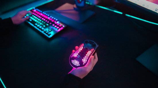 SteelSeries Aerox 3 Draadloze Gaming Muis: Ultralicht, 200 uur Accu, Zwart