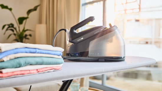 Braun CareStyle 3 IS3257BK Stoomgenerator 7.5 Bar 2200W Zwart