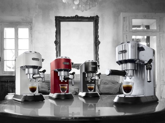 De'Longhi Dedica Style EC685.R Compacte Pistonmachine Rood voor Perfecte Espresso