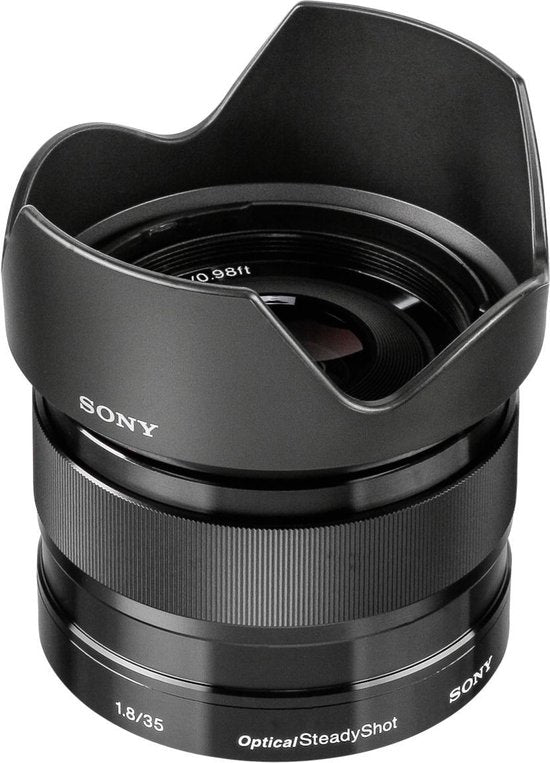 Sony E 35mm F1.8 OSS: Lichtsterk Prime Groothoeklens voor Systeemcamera's met Beeldstabilisatie