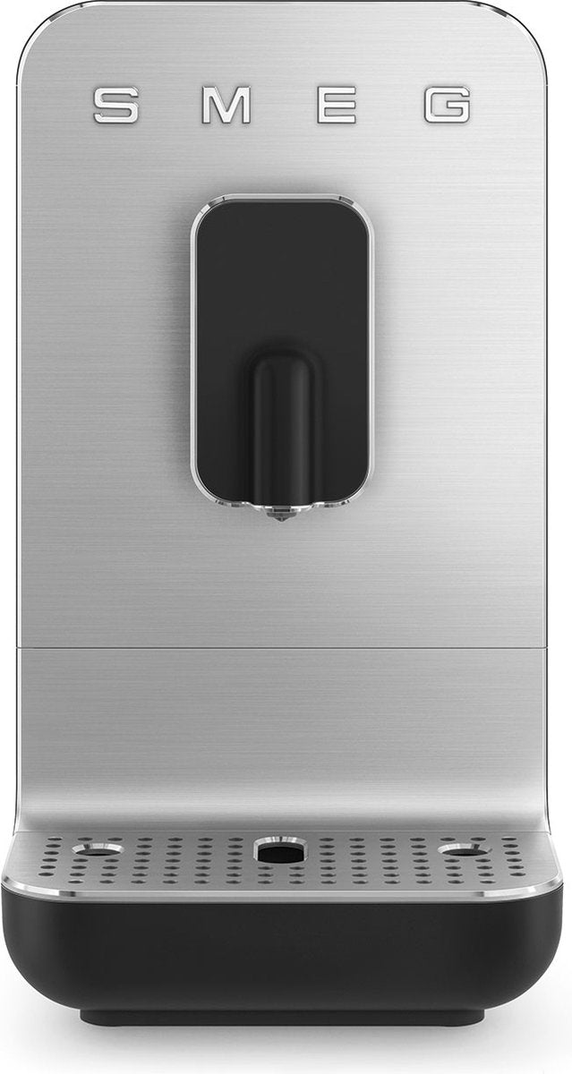Smeg BCC11BLMEU Volautomatische Espressomachine Bonenmaler 19 Bar