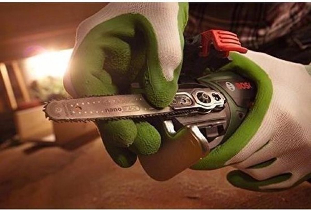 Bosch EasyCut 12 Accu Micro - kettingzaag: NanoBlade Precisie voor Hout en Kunststof - MR commerce