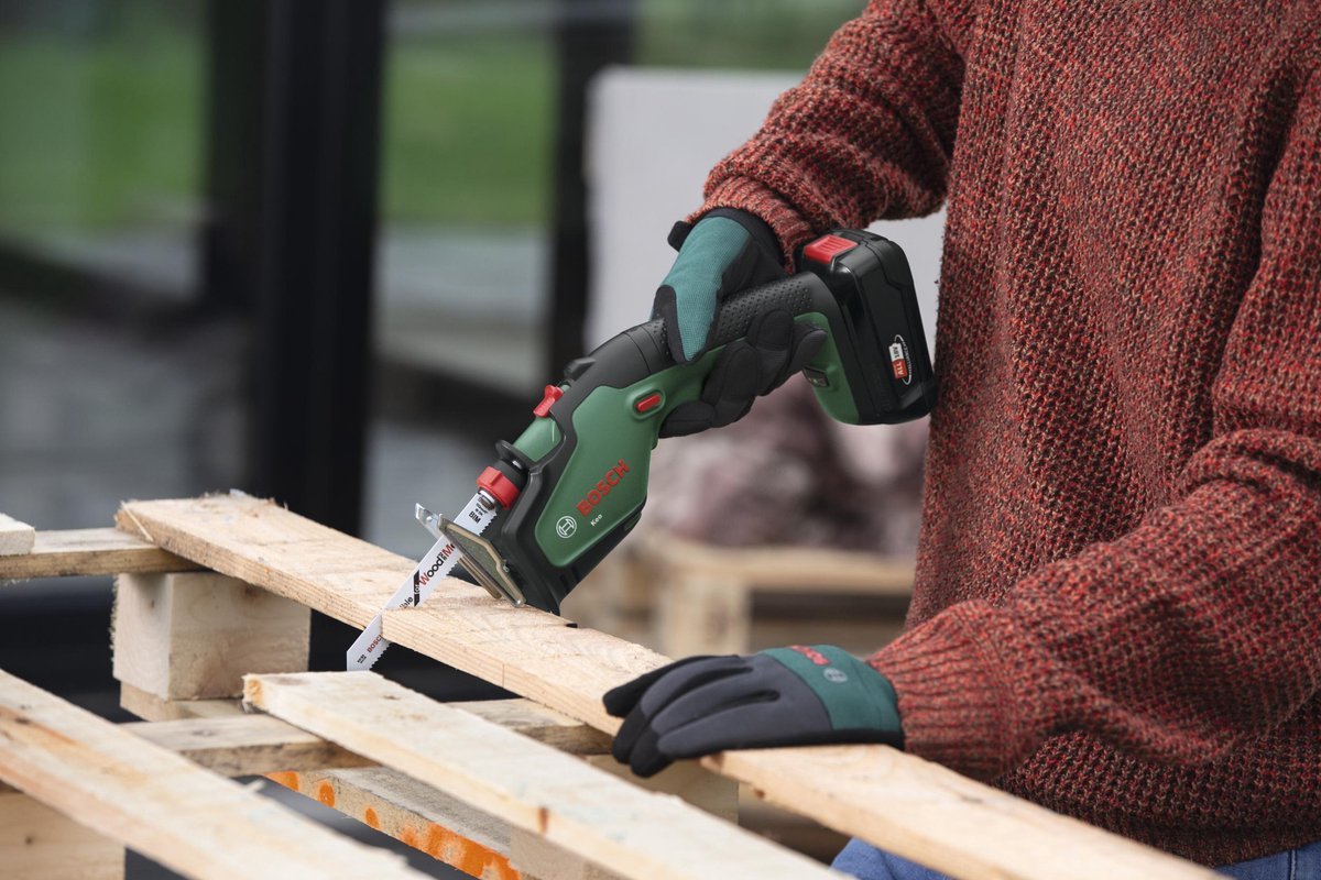 Bosch KEO 18V Accu Tuinzaagmachine: Krachtig Takken Zagen, 80mm Diameter, Inclusief Accu - MR commerce