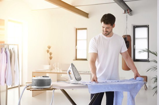 Braun CareStyle Compact IS2132WH Stoomgenerator: EloxalPlus Zoolsnelheid, 5.5 Bar Druk, 2400W Wit - MR commerce